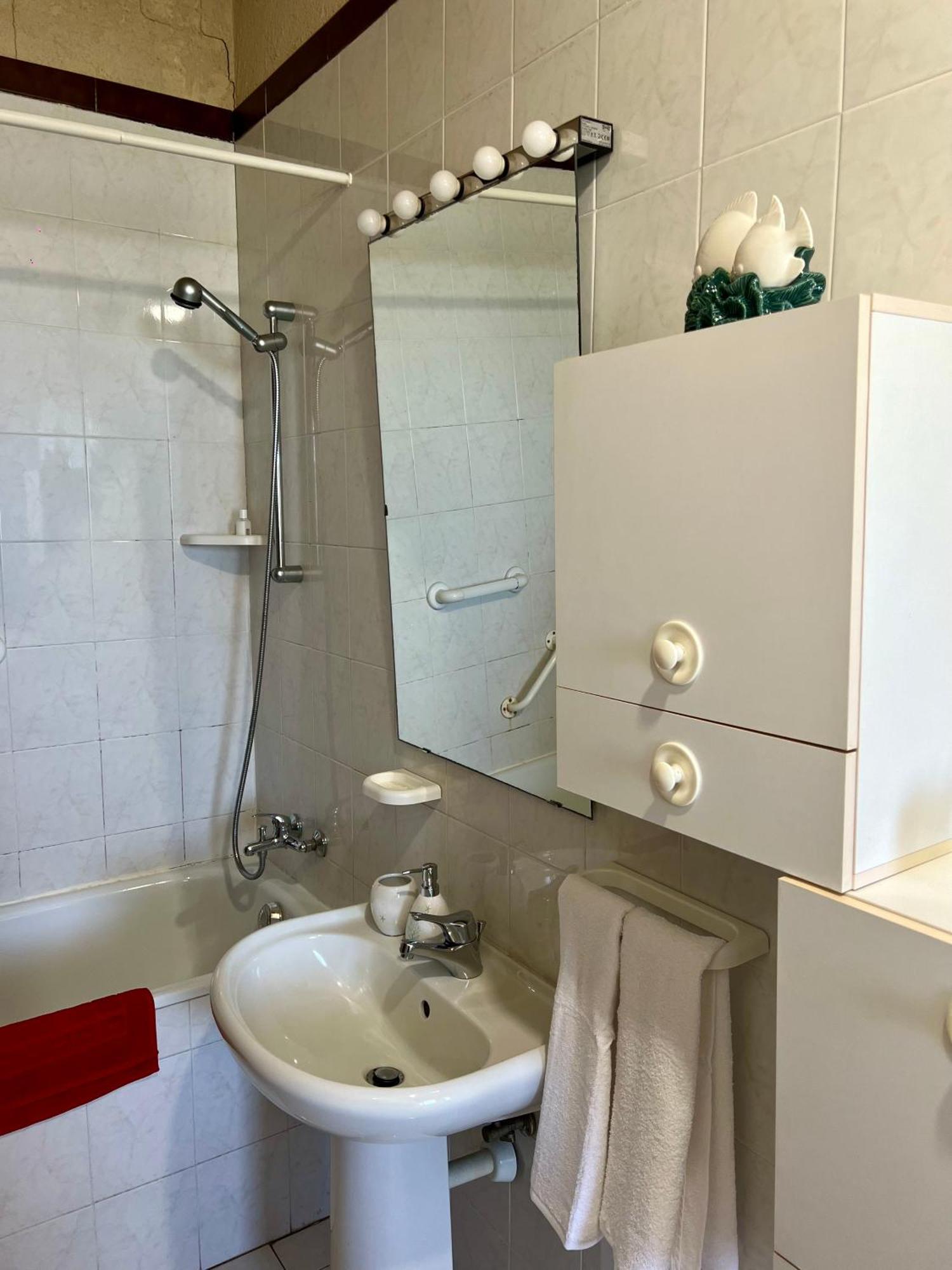 Appartamento Con Accesso Privato Spiaggia Savona Exterior foto