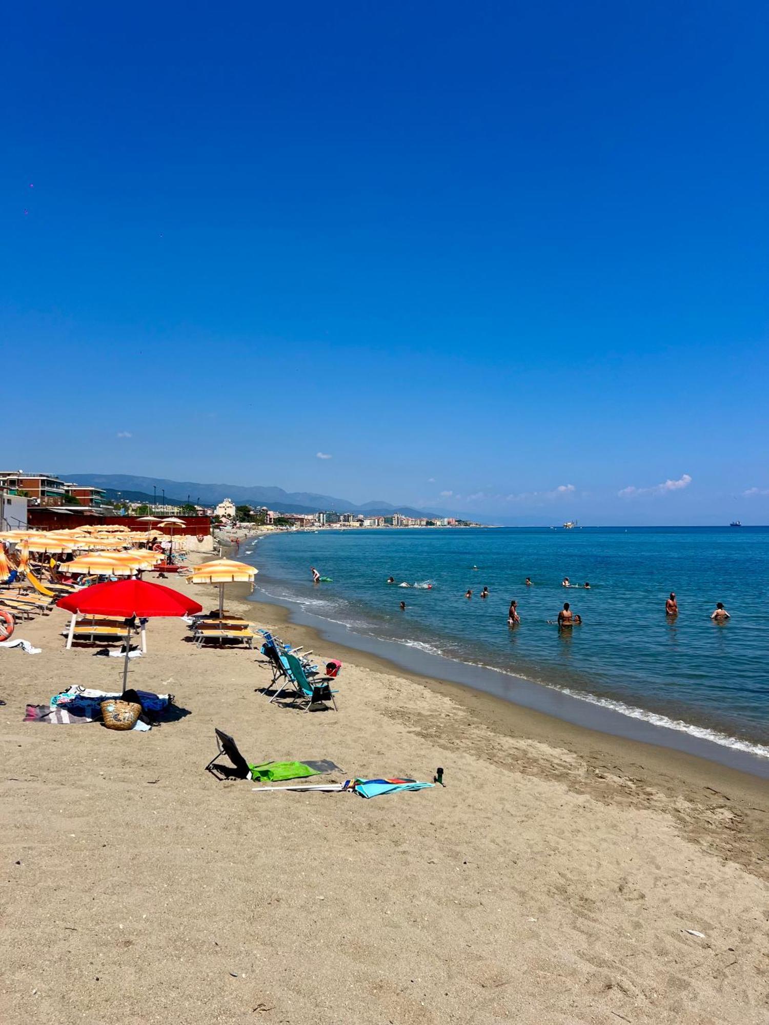 Appartamento Con Accesso Privato Spiaggia Savona Exterior foto